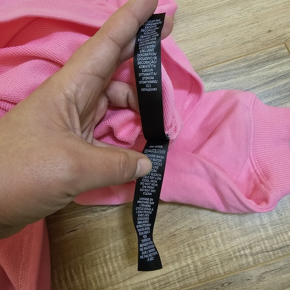 SAVAGE X FENTY ESSENTIAL TERRY SCOPE LOGO CROPPED HOODIE - Picture 5 of 9